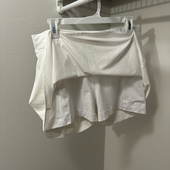 lululemon Lightweight High Rise Tennis Skirt - White - Picture 3 of 3